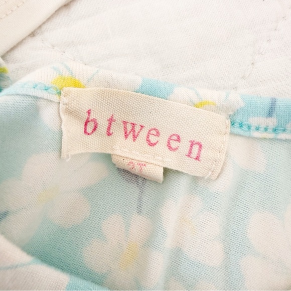 2T Btween Kids Short Sleeve Tshirts Blue Floral Yellow White Stripes - Picture 2 of 4